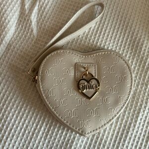 JUICY Couture Heart Ivory Patent Wristlet Purse Wallet Bag